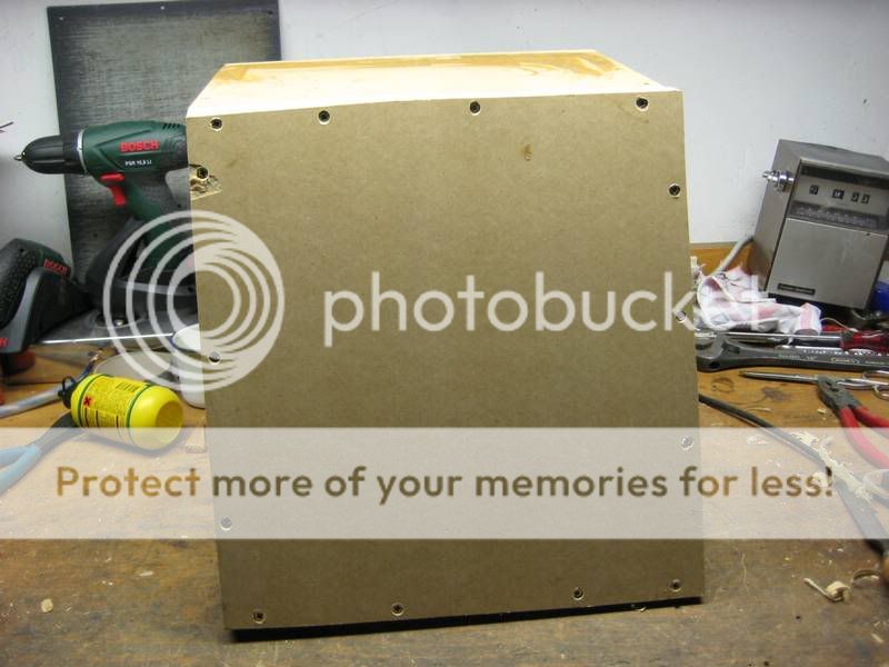 Sealed or ported sub box?