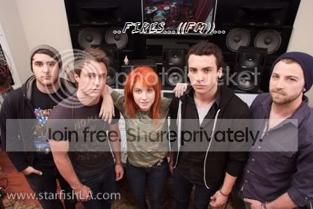 paramore photo normal_paramore_0109.jpg
