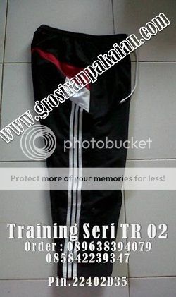 training olahraga diadora murah
